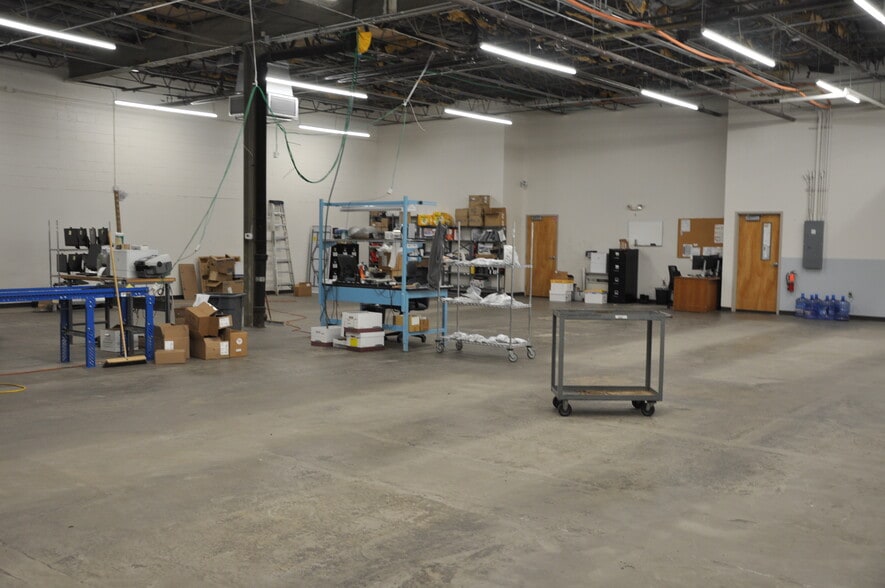 2 Townline Cir, Rochester, NY for lease - Building Photo - Image 2 of 11