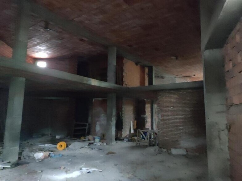 Retail in Ponferrada, León for sale - Building Photo - Image 2 of 5