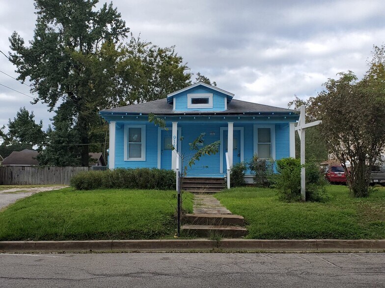 914 Cable St, Conroe, TX for sale - Building Photo - Image 1 of 1