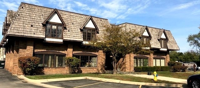 28045 N Ashley Cir, Libertyville, IL for lease Building Photo- Image 1 of 8