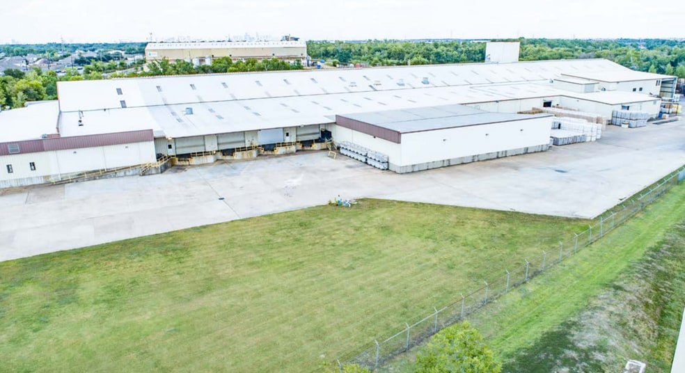 13001 Almeda Rd, Houston, TX for sale - Building Photo - Image 2 of 7
