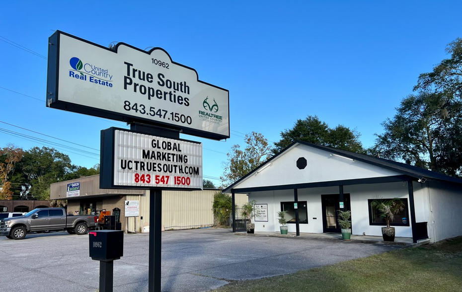 10962 N Jacob Smart Blvd, Ridgeland, SC for sale - Building Photo - Image 1 of 1