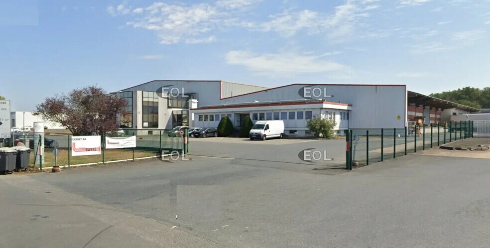 Industrial in Vallet for lease - Building Photo - Image 1 of 1