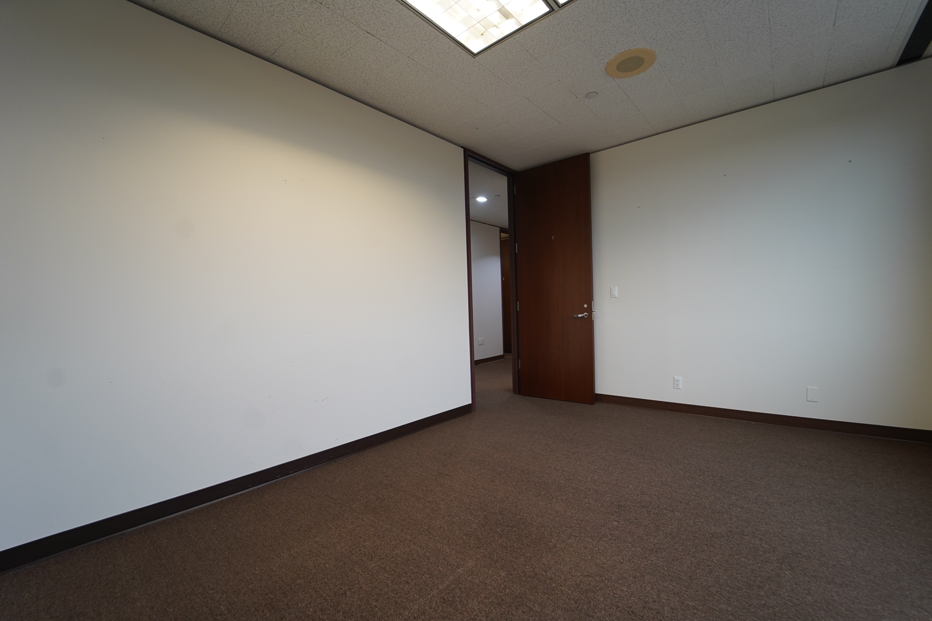 101 W Goodwin Ave, Victoria, TX for lease Interior Photo- Image 1 of 19
