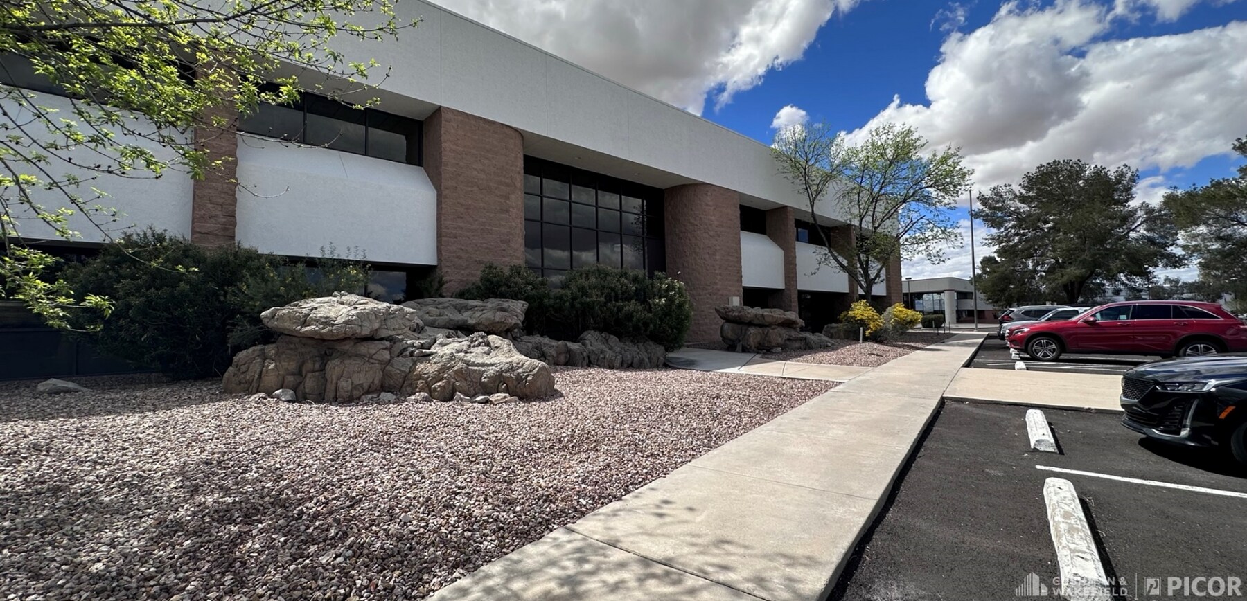 6701 S Midvale Park Rd, Tucson, AZ 85746