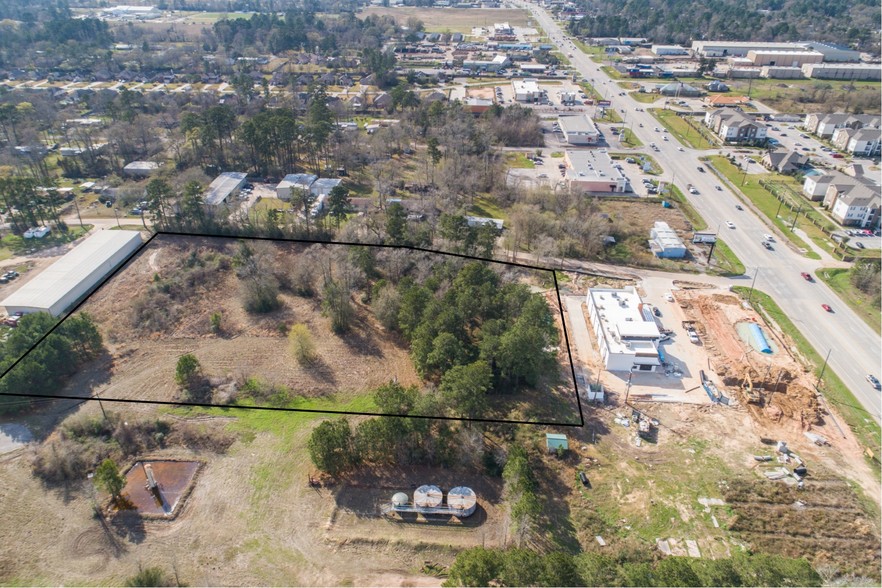 33312 Lois Ln, Magnolia, TX for sale - Primary Photo - Image 1 of 5