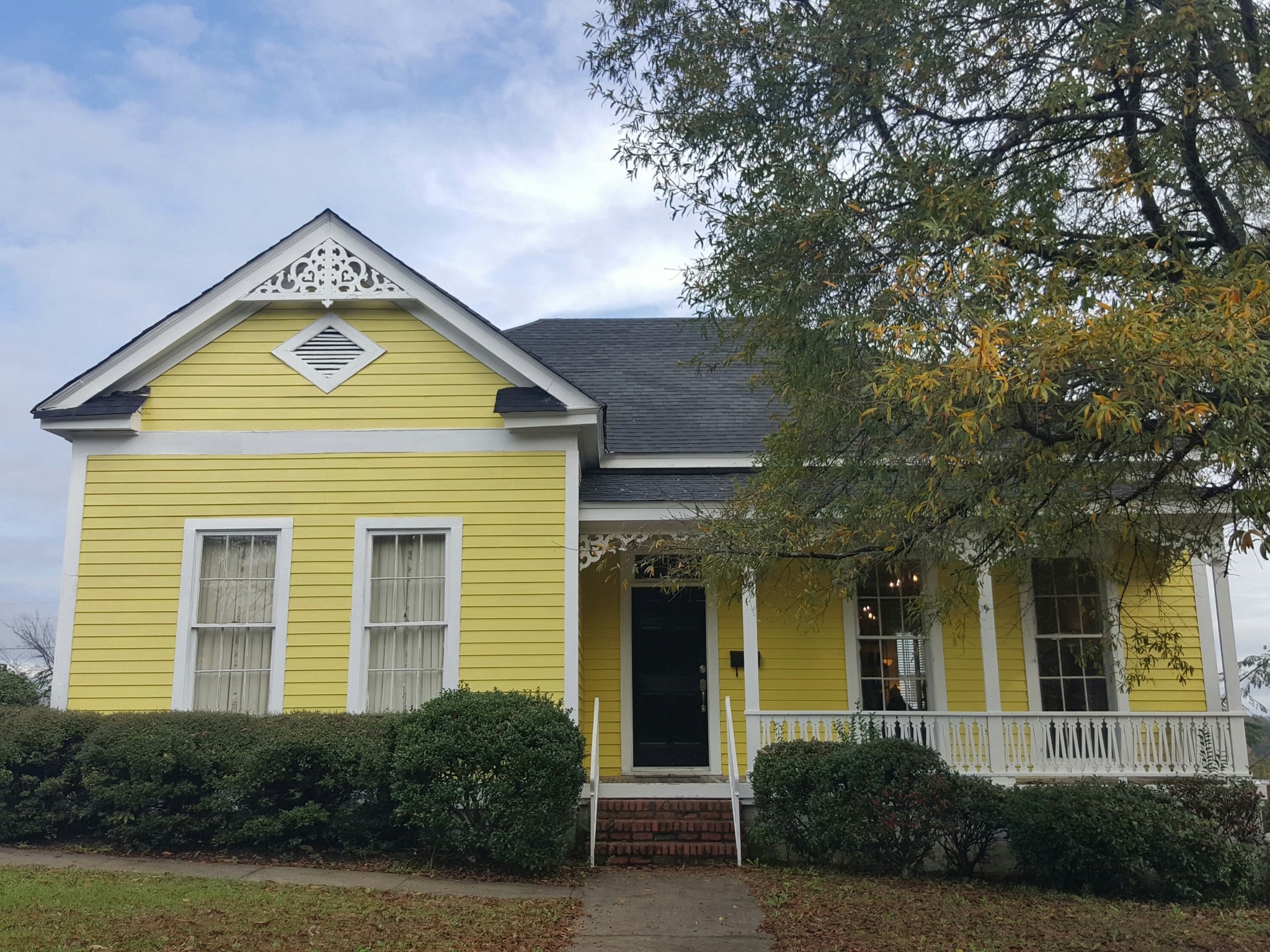 1235 Walnut St, Macon-Bibb, GA for sale Primary Photo- Image 1 of 2