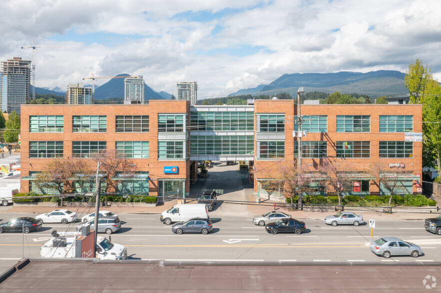 1460-1488 Main St, North Vancouver District, BC for sale - Building Photo - Image 2 of 8