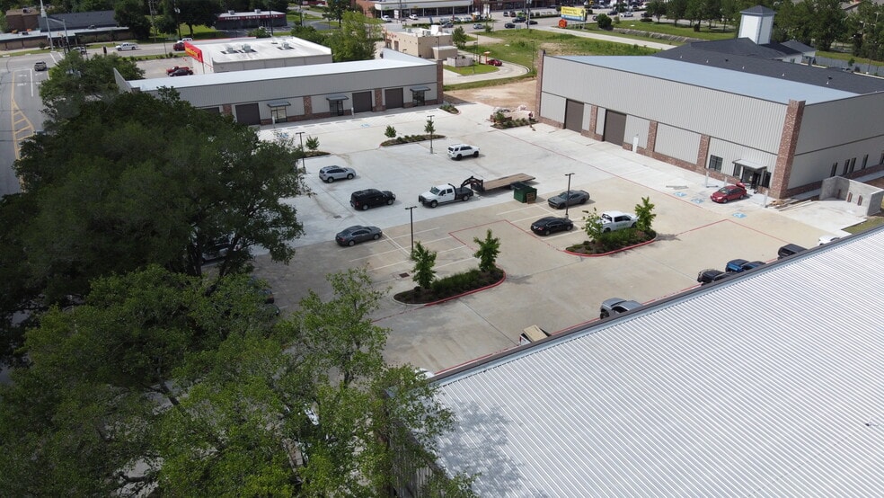 18300 Strack Dr, Spring, TX for lease - Aerial - Image 3 of 4