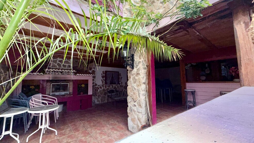 View Photo
