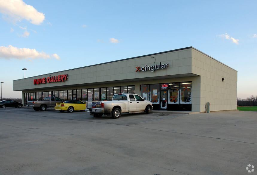 1402 W Grant Ave, Pauls Valley, OK for lease - Building Photo - Image 1 of 4