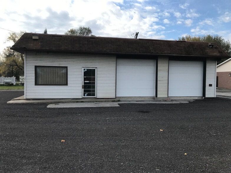 11649 Broadway St, Alden, NY for sale - Building Photo - Image 1 of 1