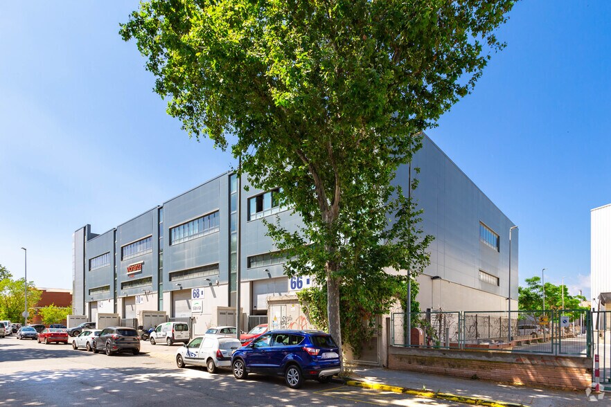 Carrer de Sant Ferran, 76, Cornellà de Llobregat, Barcelona for lease - Building Photo - Image 3 of 3