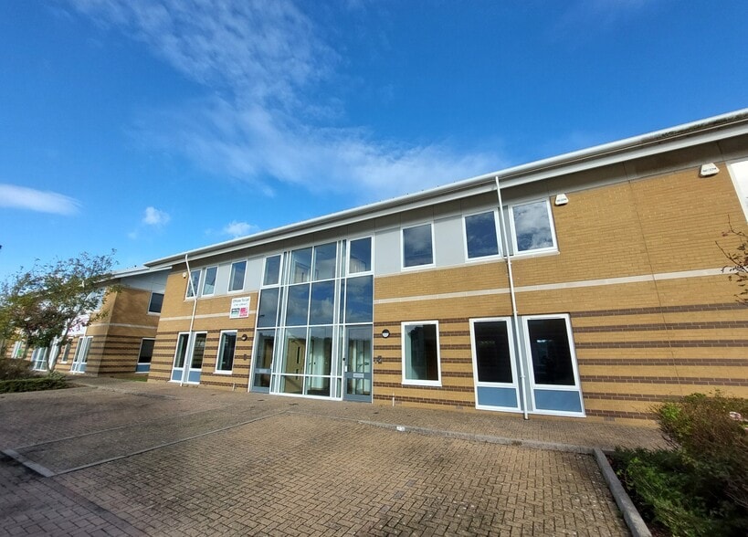 Serbert Clos, Portishead for lease - Building Photo - Image 2 of 6