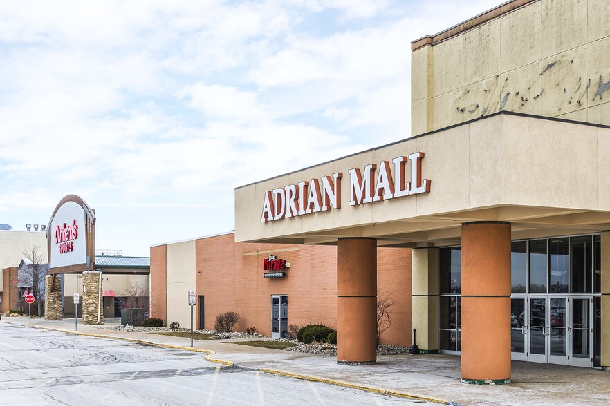 1357 S Main St, Adrian, MI for sale - Primary Photo - Image 1 of 1