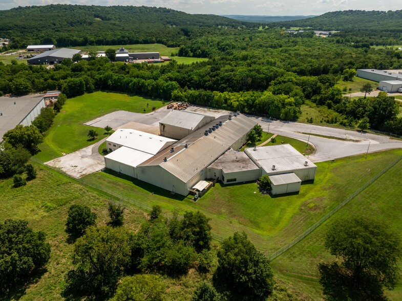 1601 E Pump Station Rd, Fayetteville, AR for lease - Building Photo - Image 3 of 13