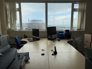 South Esplanade, Guernsey for lease Interior Photo- Image 2 of 4