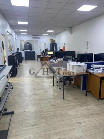 Office in Alfortville for lease - Interior Photo - Image 3 of 4