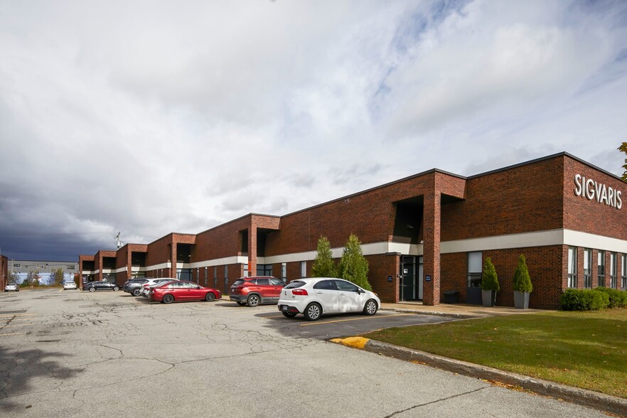 8411-8451 Ch Dalton, Mont-Royal, QC for lease - Building Photo - Image 3 of 16