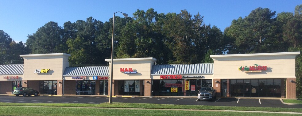 14501 Warwick Blvd, Newport News, VA for lease - Building Photo - Image 1 of 3