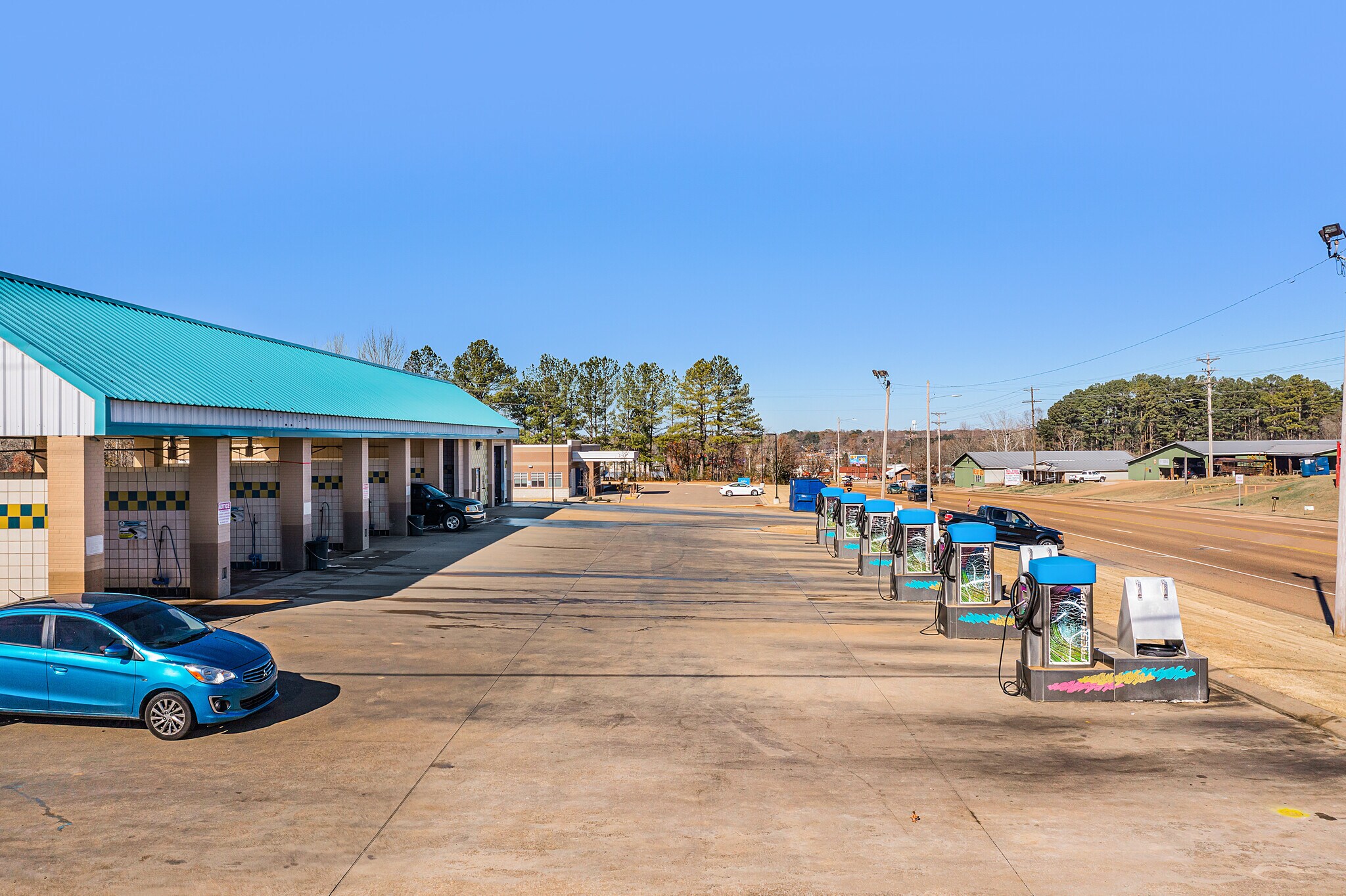 1403 Mulberry ave, Selmer, TN 38375 NCA Car Wash