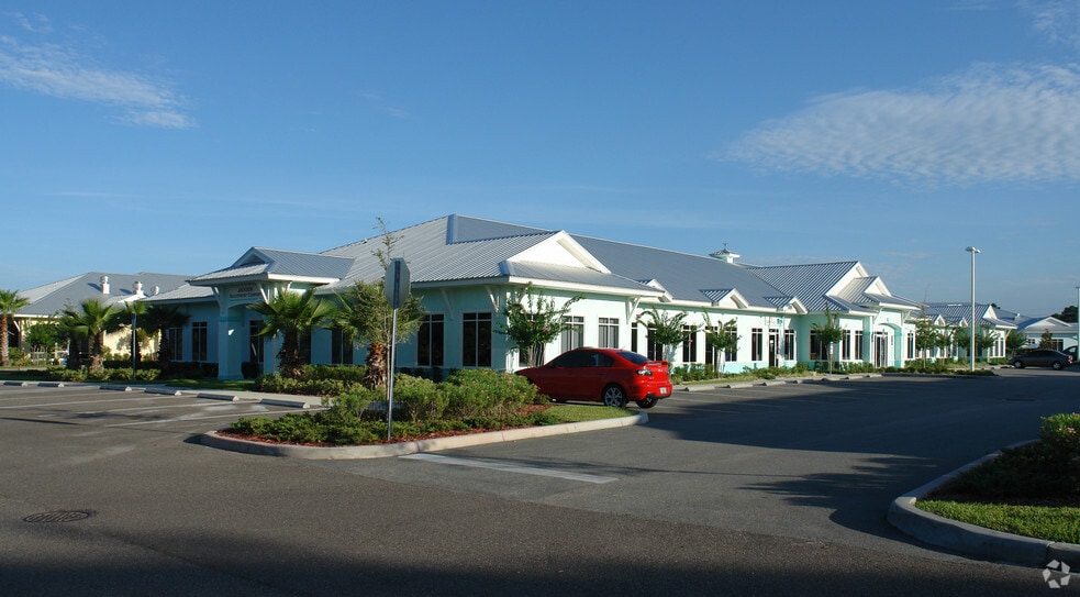 4645 Clyde Morris Blvd, Port Orange, FL for lease - Primary Photo - Image 1 of 57