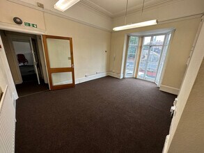51 Waterloo Rd, Wolverhampton for lease Interior Photo- Image 2 of 2