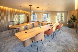 6 Allée de L'arche, Courbevoie for lease Interior Photo- Image 1 of 3