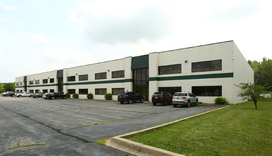 30735 Cypress Rd, Romulus, MI for lease - Building Photo - Image 1 of 3