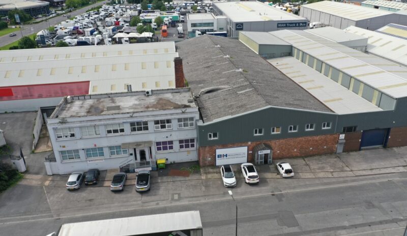 Lyons Rd, Manchester for lease - Building Photo - Image 1 of 2