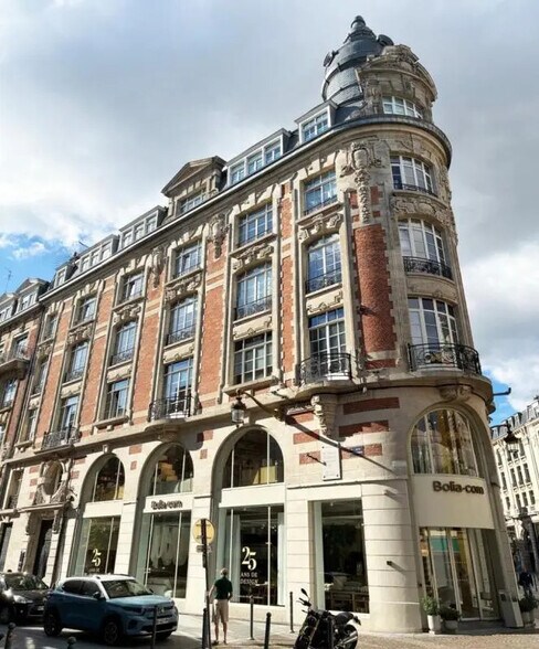 19 Rue Des Ponts De Comines, Lille for lease - Building Photo - Image 1 of 5