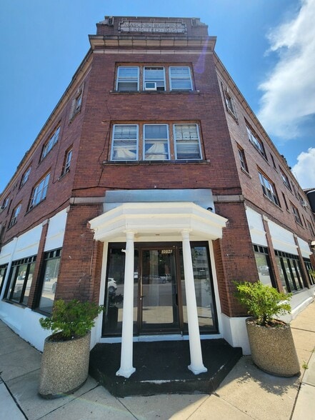 3125 Whitethorn Rd, Cleveland, OH for lease - Building Photo - Image 2 of 34