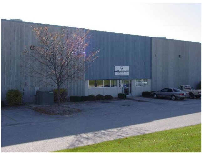 1221-1225 W 76th St, Davenport, IA for sale Primary Photo- Image 1 of 1