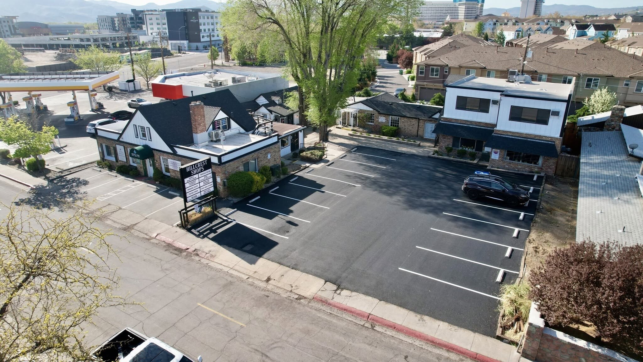 22 Hillcrest Dr, Reno, NV for lease Interior Photo- Image 1 of 11