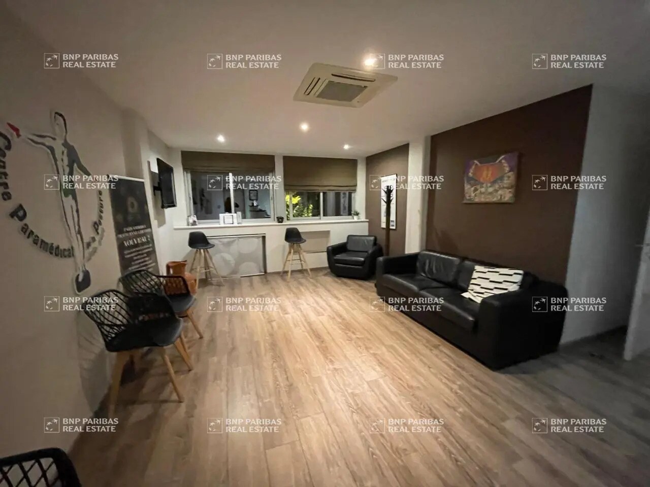 Office in Strasbourg for sale Interior Photo- Image 1 of 13