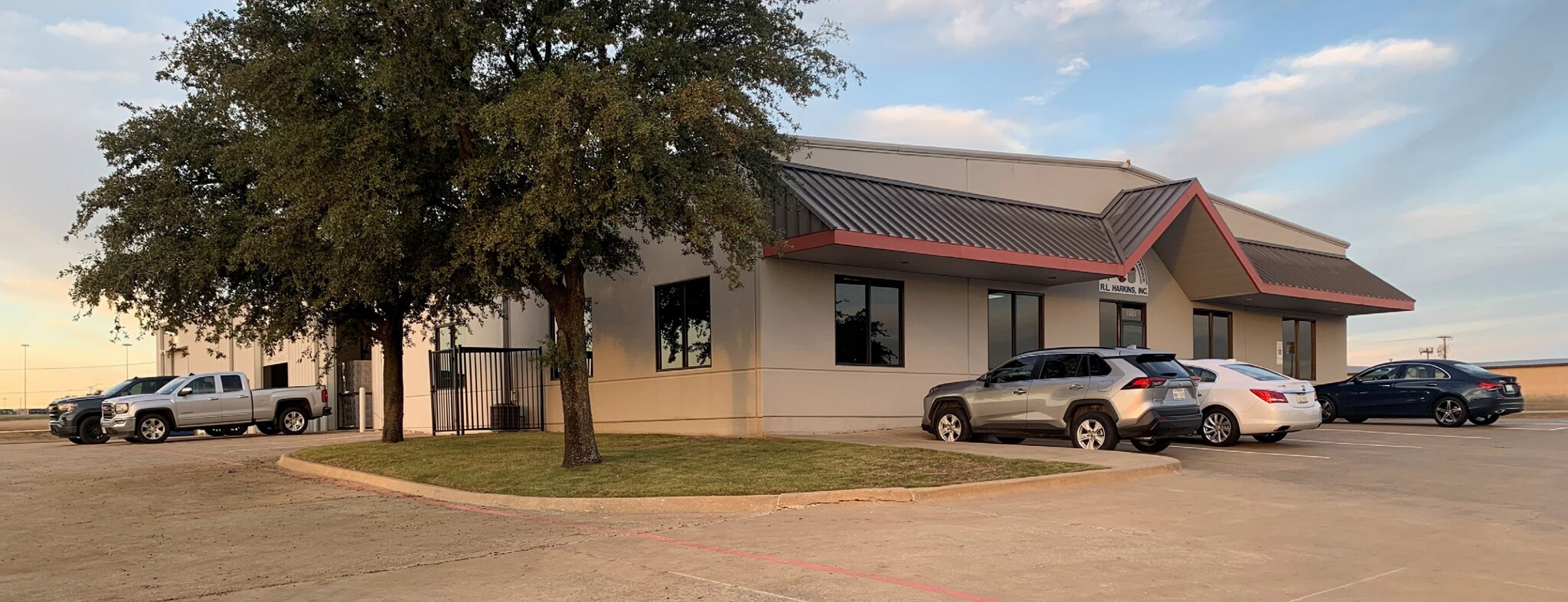 1805 S Town East Blvd, Mesquite, TX for sale Primary Photo- Image 1 of 1