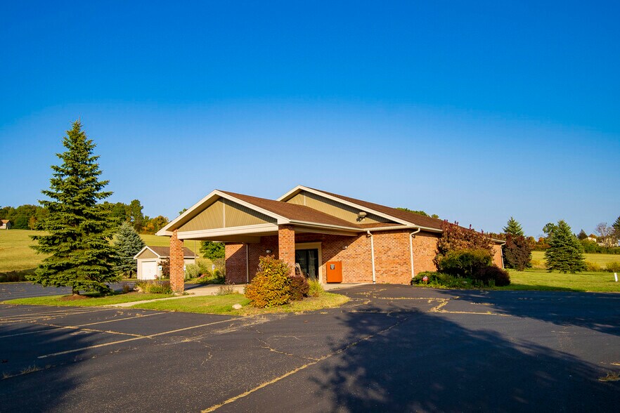 3454 Baker Street Ext, Jamestown, NY for sale - Building Photo - Image 1 of 1