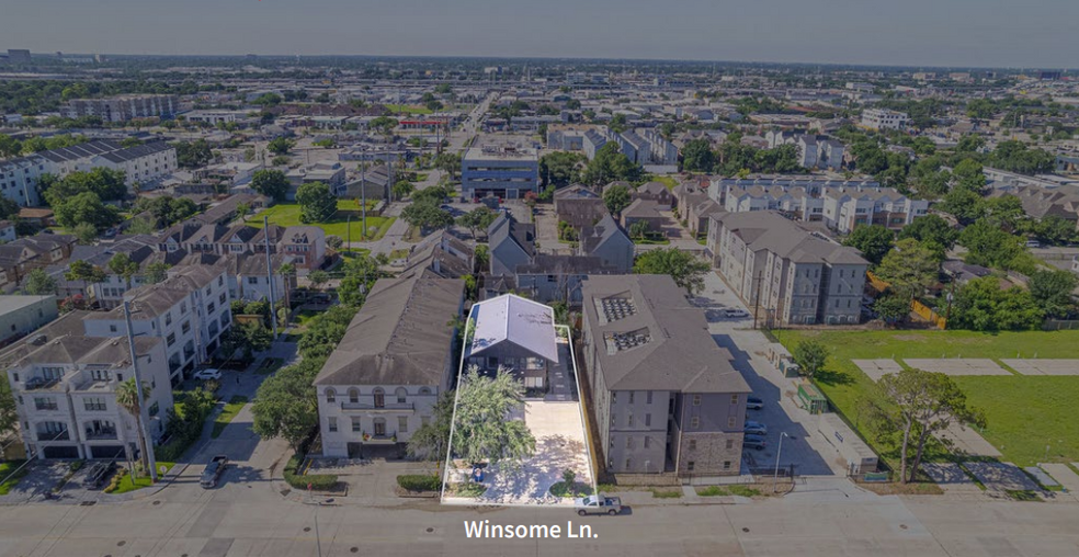 5805 Winsome Ln, Houston, TX for sale - Building Photo - Image 1 of 1