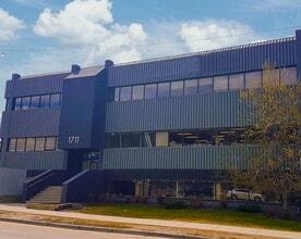 1711 10th Ave SW, Calgary, AB for lease Building Photo- Image 2 of 4