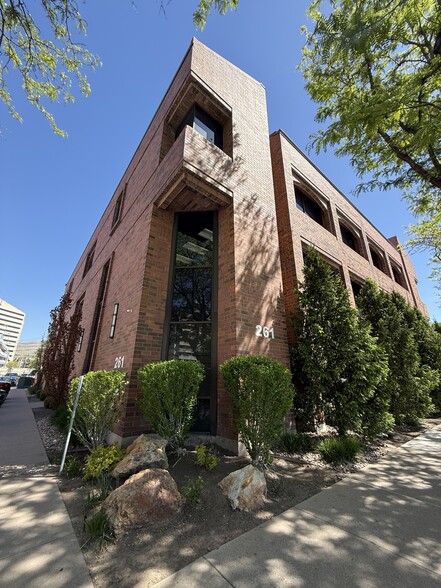 261 E Broadway, Salt Lake City, UT for lease - Building Photo - Image 2 of 10