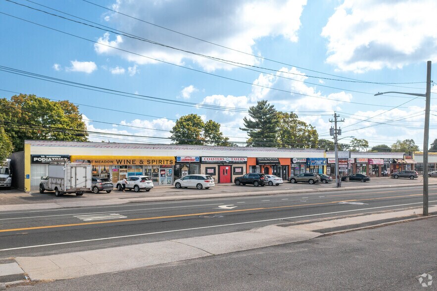 477-505 Newbridge Rd, East Meadow, NY for sale - Primary Photo - Image 1 of 1