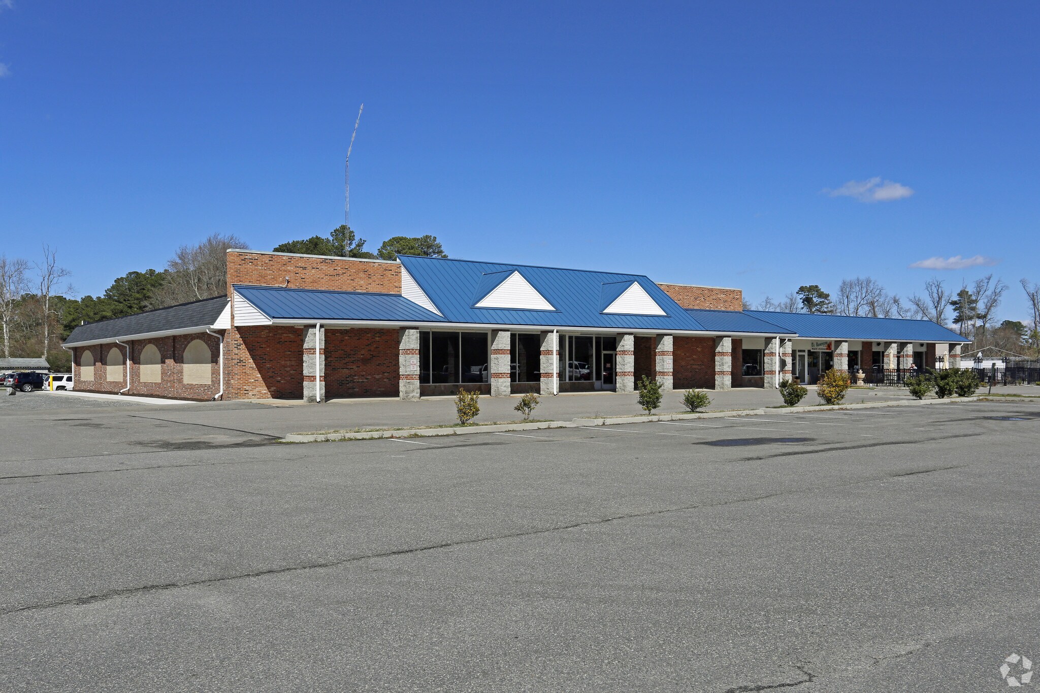3180 King William Ave, West Point, VA for sale Primary Photo- Image 1 of 1