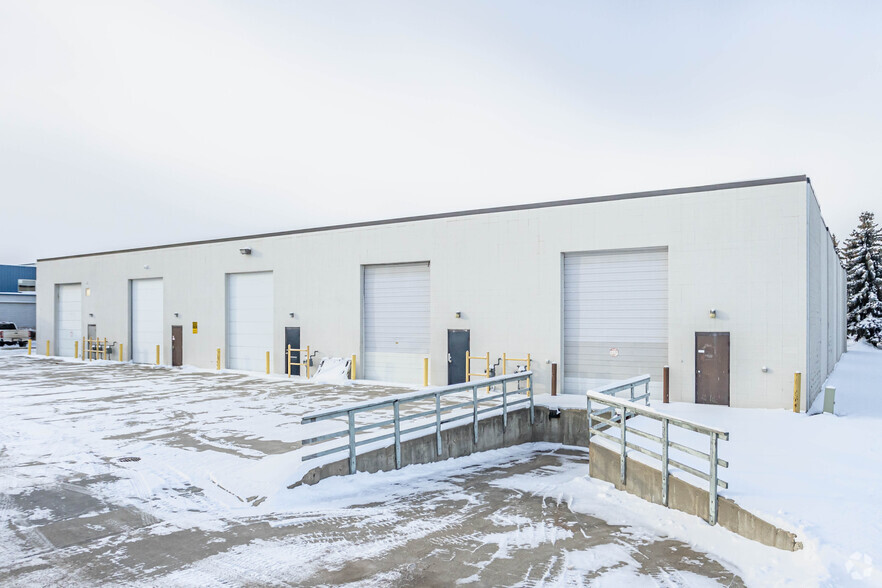 10783-10785 180th St NW, Edmonton, AB for lease - Building Photo - Image 2 of 6