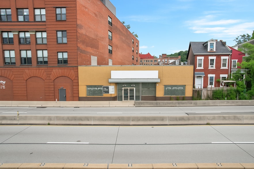 1825 Boulevard of the Allies, Pittsburgh, PA for lease - Building Photo - Image 1 of 22