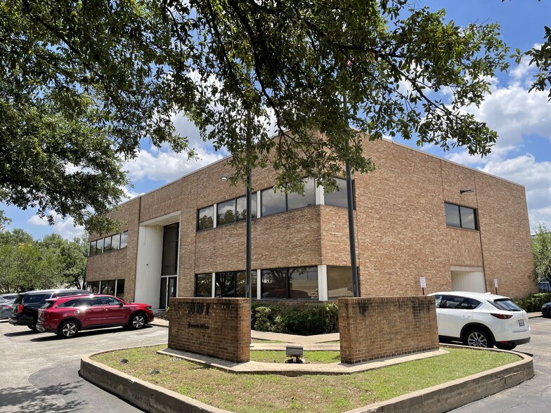 4505 Burleson Rd, Austin, TX for lease - Building Photo - Image 3 of 7