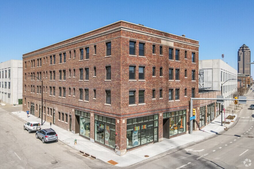 1729 Grand Ave, Des Moines, IA for lease - Primary Photo - Image 1 of 15