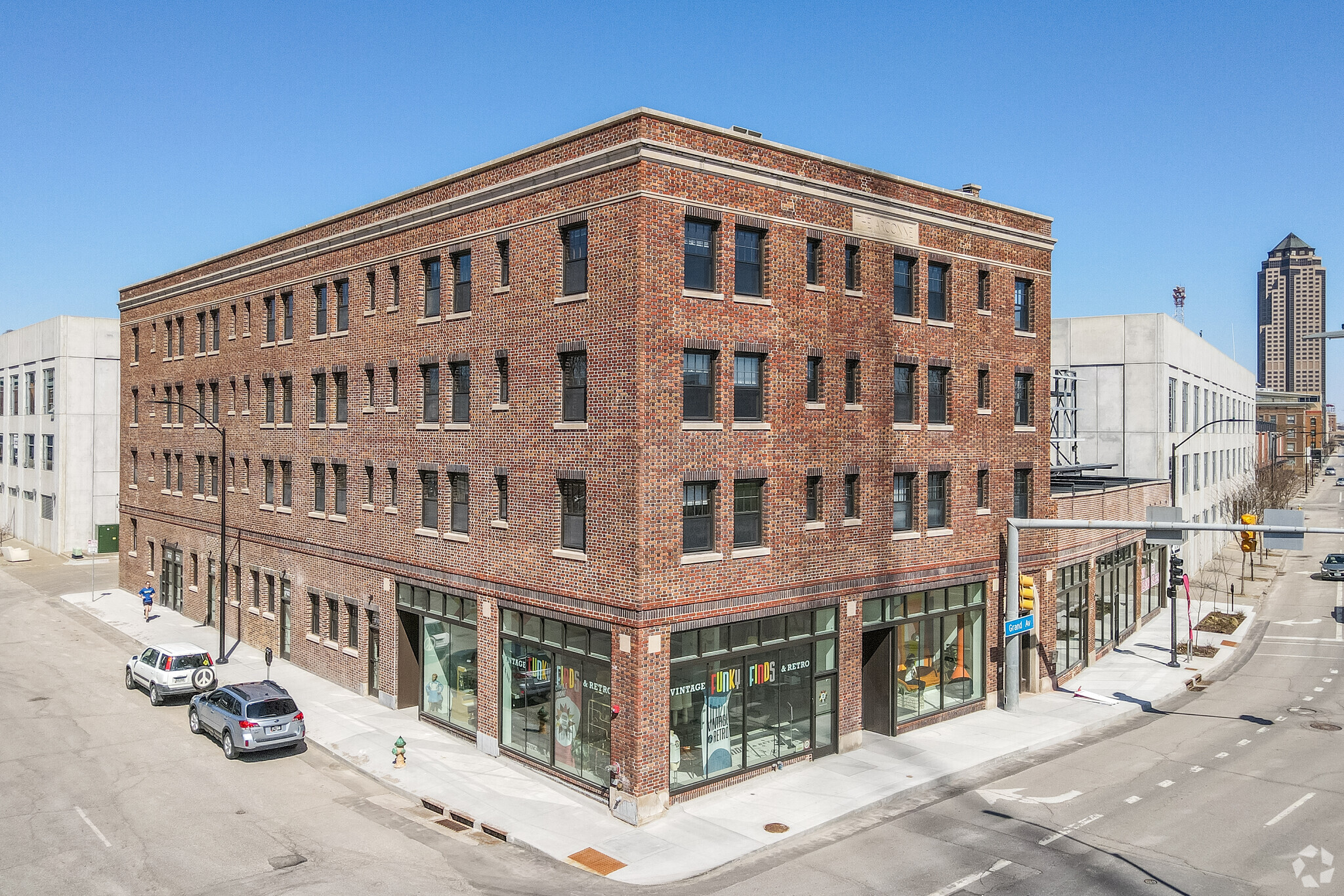 1723 Grand Ave, Des Moines, IA for lease Primary Photo- Image 1 of 16