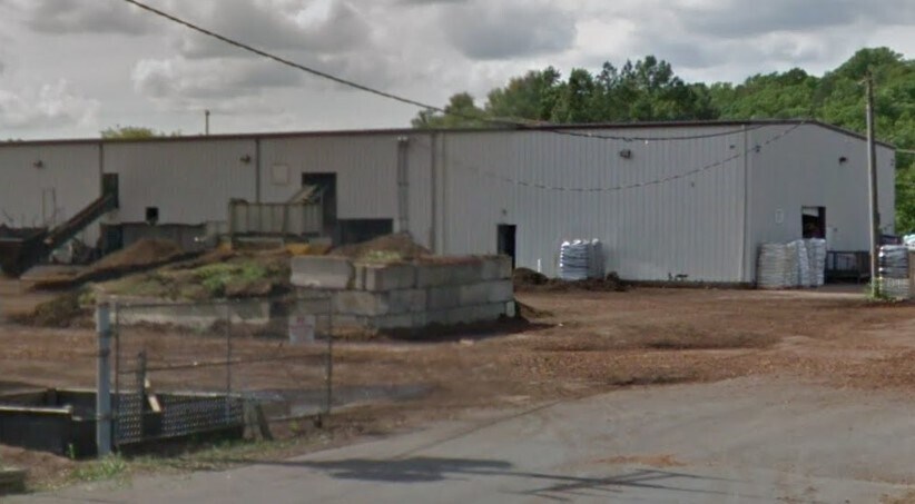 Norfleet Mulch Site: 6.5 Acres Zoned I2 portfolio of 3 properties for sale on LoopNet.com - Building Photo - Image 2 of 3
