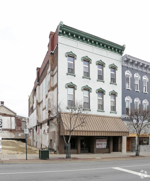 90-92 N Main St, Washington, PA for sale - Primary Photo - Image 1 of 1