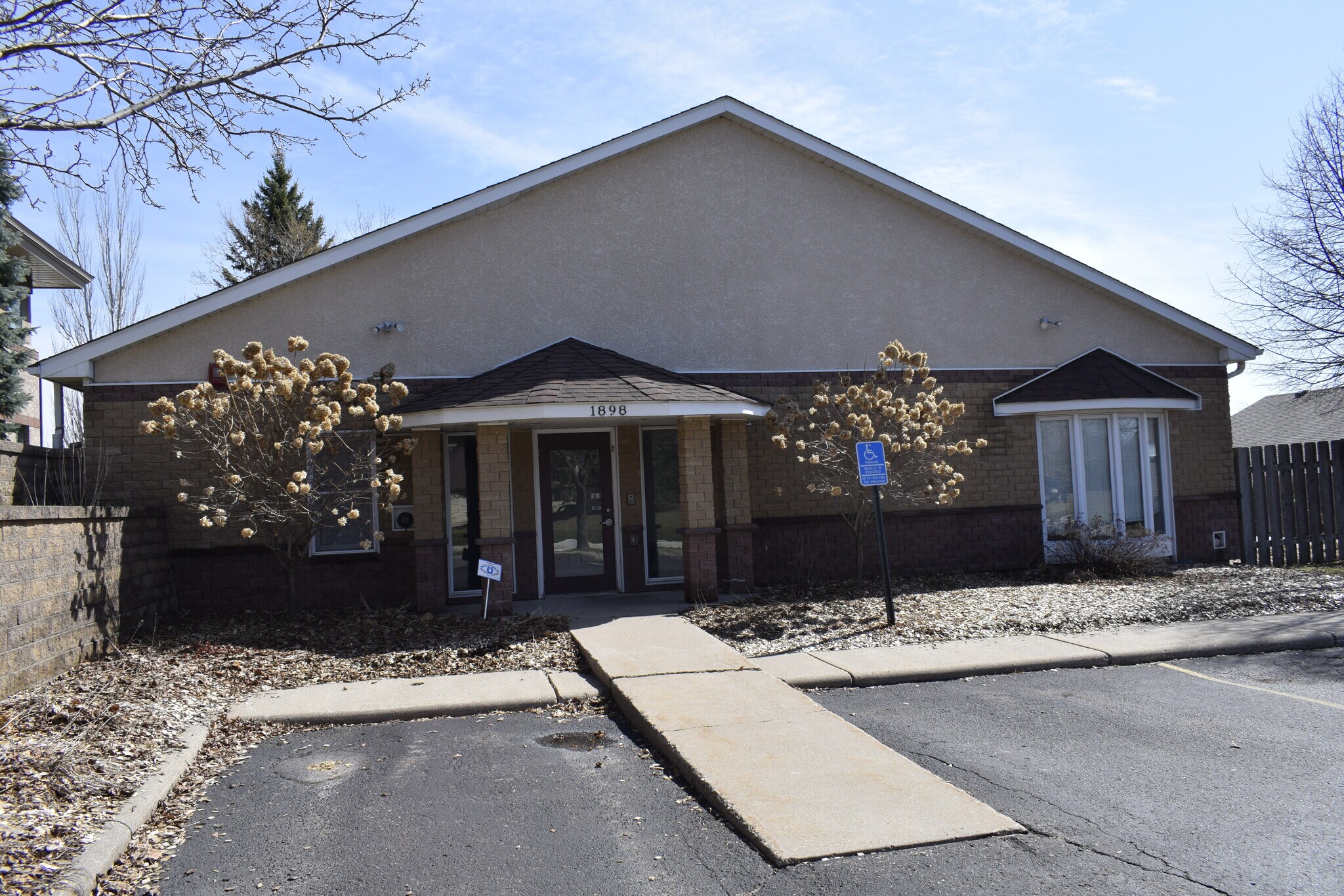 1898 Livingston Ave, West Saint Paul, MN for sale Building Photo- Image 1 of 1
